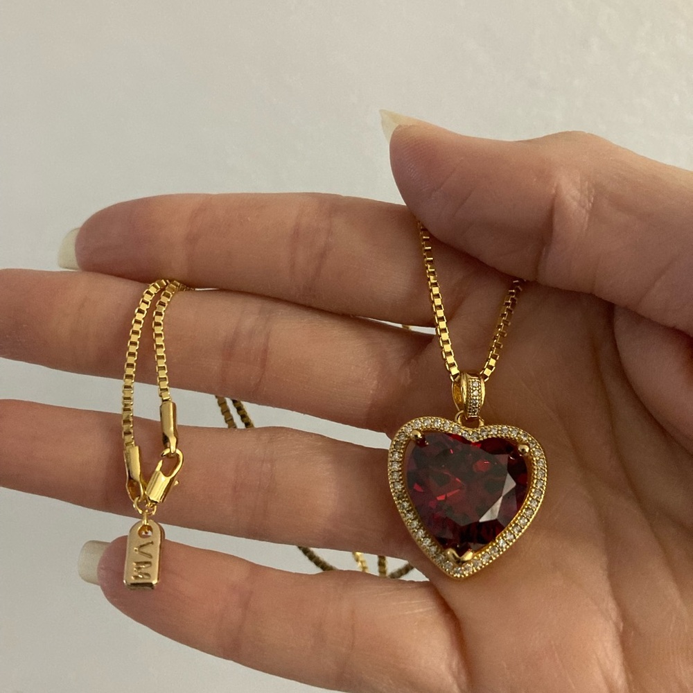 New Vanessa Mooney the ruby heart necklace gold - Picture 9 of 12